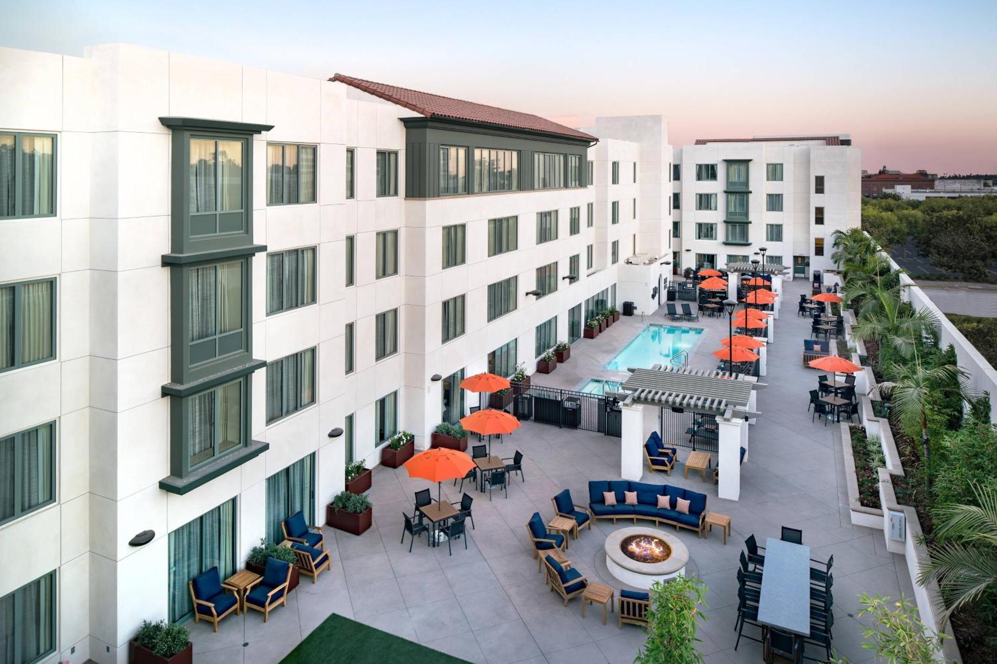 Residence Inn By Marriott Los Angeles Pasadena/Old Town Exterior foto